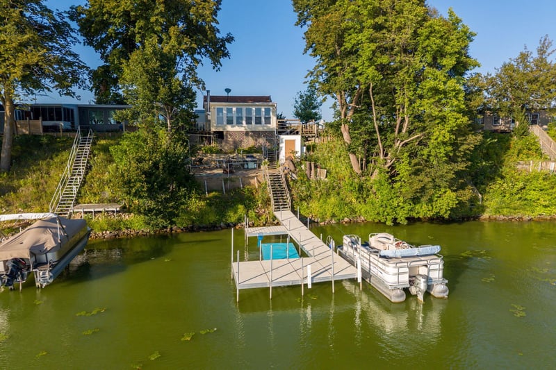 614 Doran Dr, Madison Lake, MN 56063