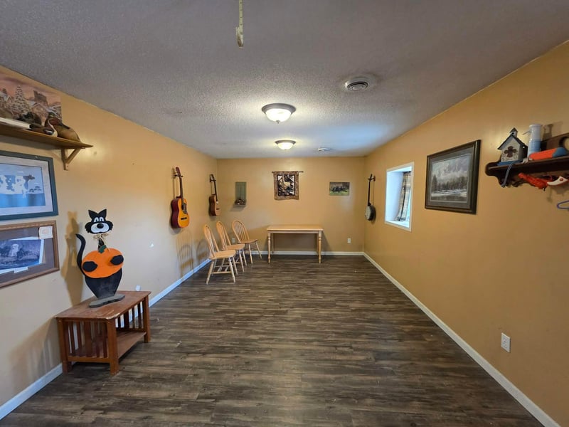 55616 State Highway 57, West Concord, MN 55985