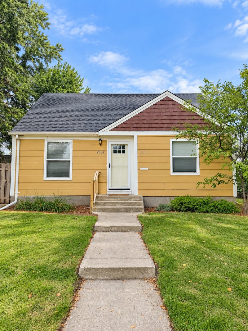 2832 Florida Ave S, Saint Louis Park, MN 55426