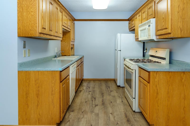 1601 N Innsbruck Dr #373NE, Fridley, MN 55432