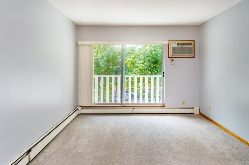 1601 N Innsbruck Dr #373NE, Fridley, MN 55432