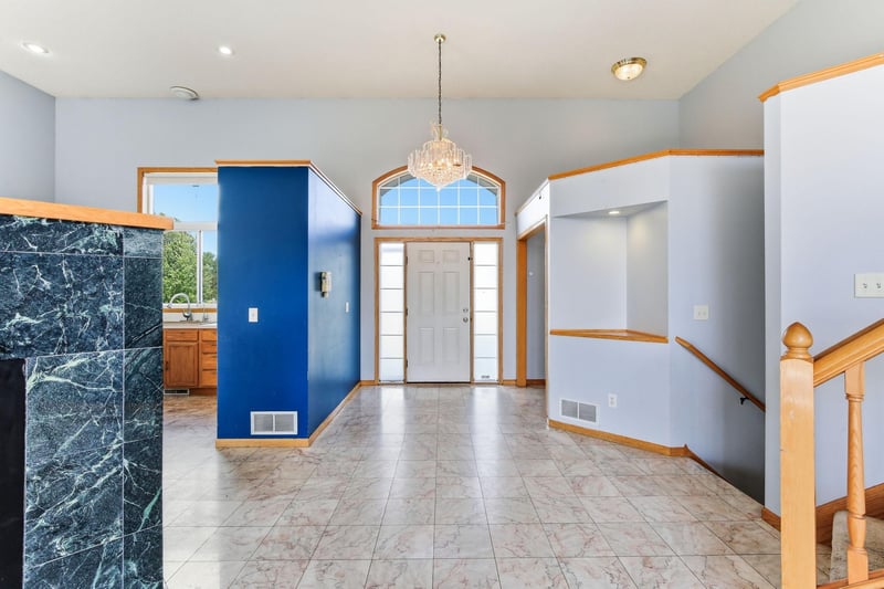 8837 Carriage Hill Pl, Savage, MN 55378