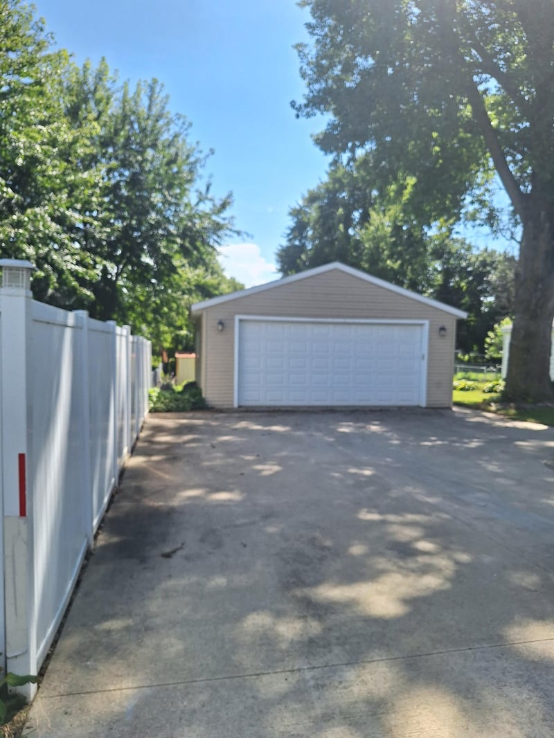 806 8th Ave SE, Austin, MN 55912