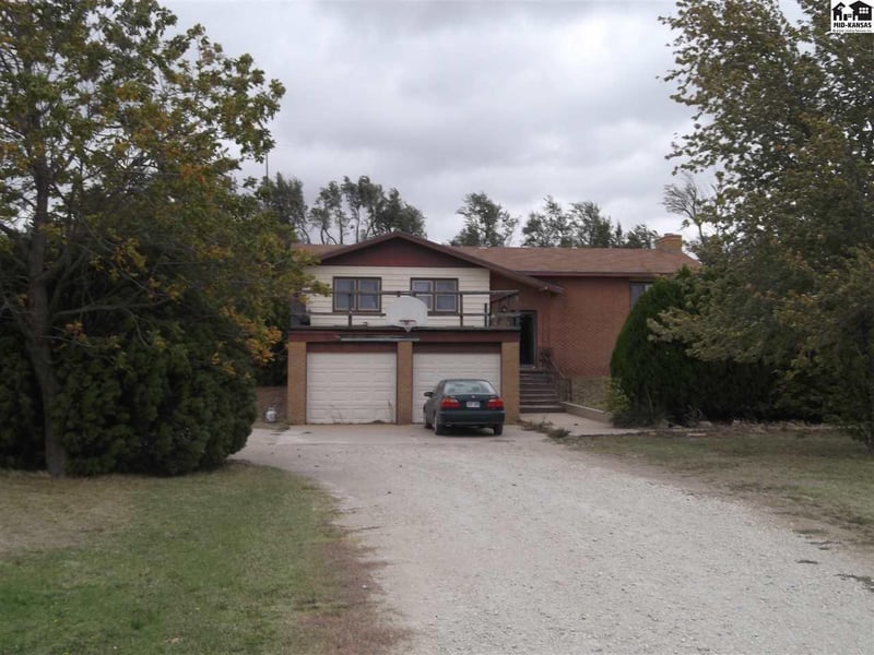 11512 W 30th Ave, Nickerson, KS 67561