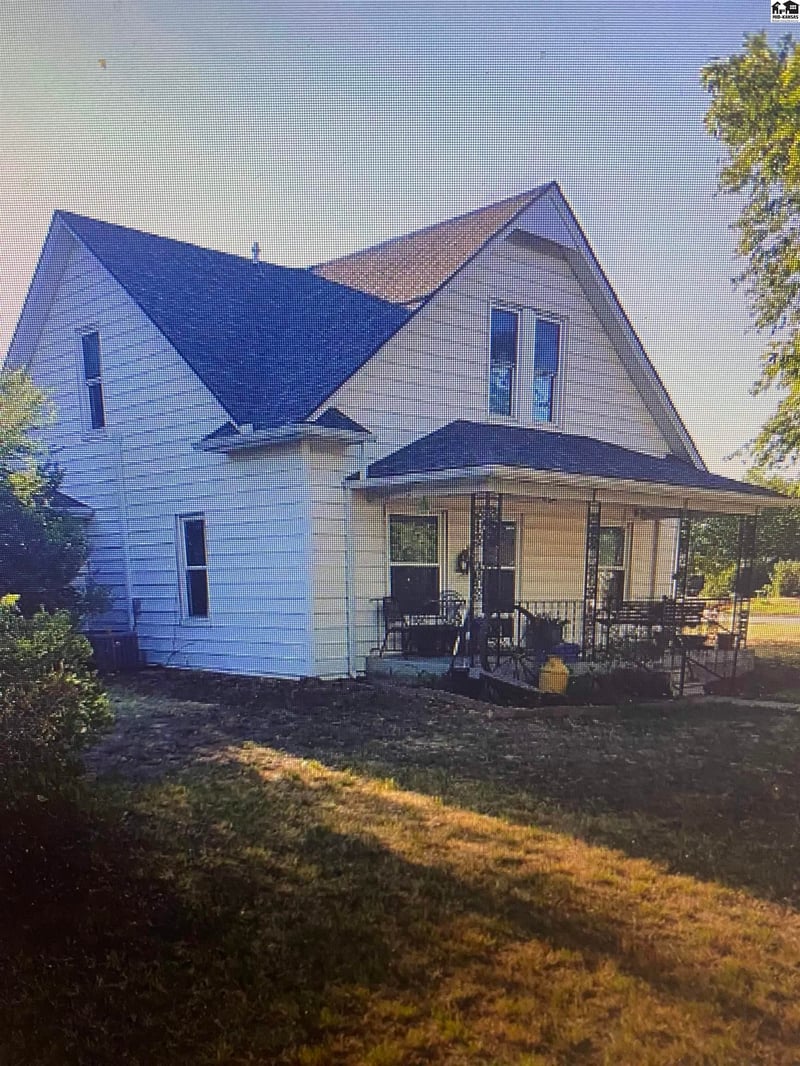 612 N Wichita St, Haviland, KS 67059