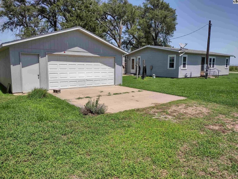 403 Main St, Iuka, KS 67066