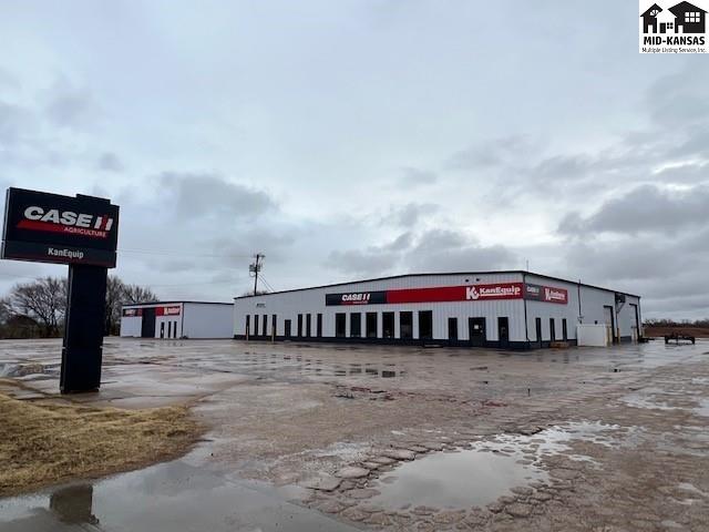 2601 E 1st St, Pratt, KS 67124