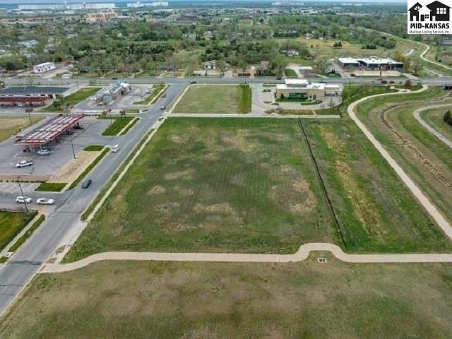 0000 Plaza East Dr, Hutchinson, KS 67502