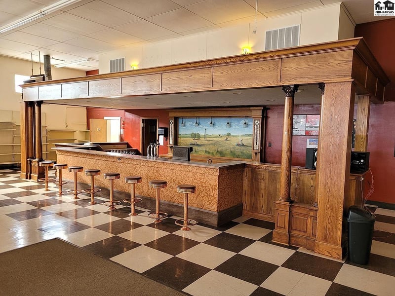 103 Main St, Stafford, KS 67578