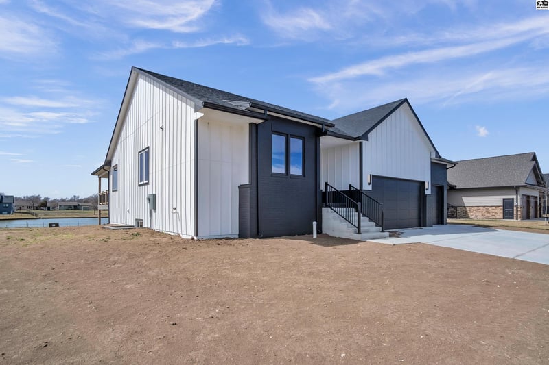 1651 Sonora Dr, Mcpherson, KS 67460