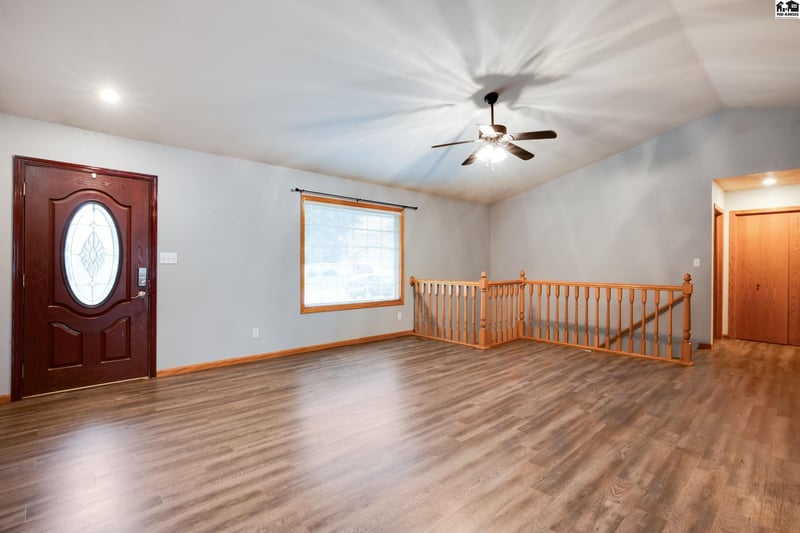 611 41st Ave, Hutchinson, KS 67502