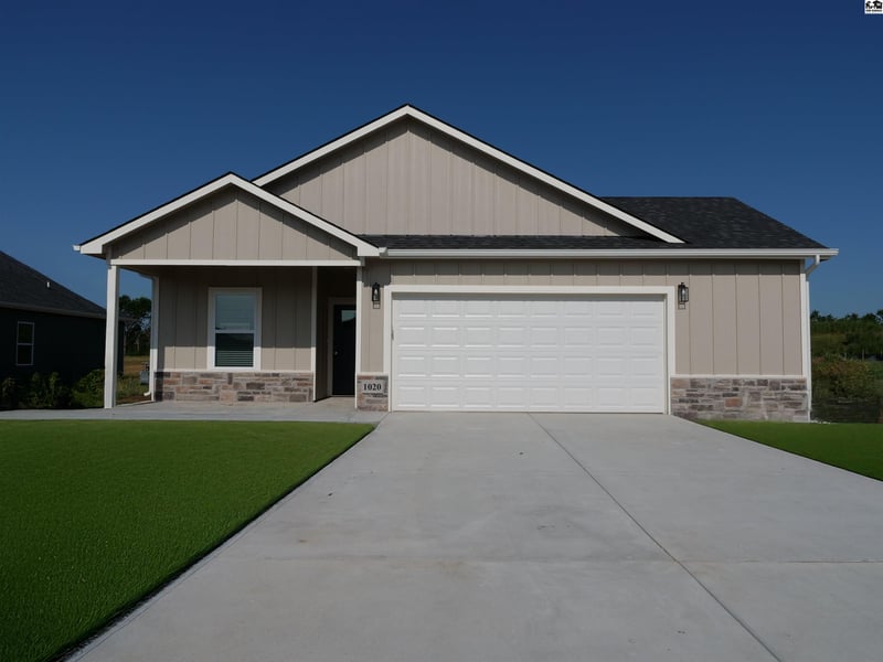 1020 Spring Creek Rd, Mcpherson, KS 67460