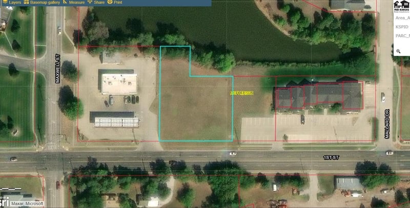1207 1st St, Mcpherson, KS 67460