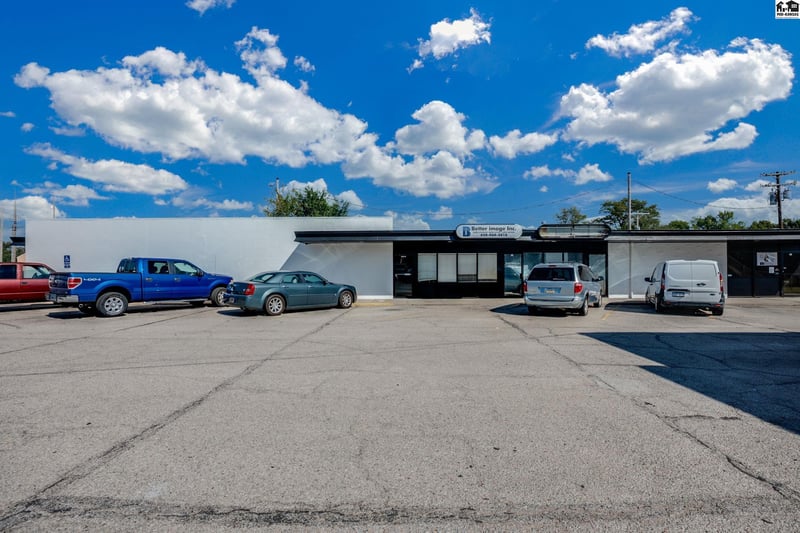 510 17th Ave, Hutchinson, KS 67501