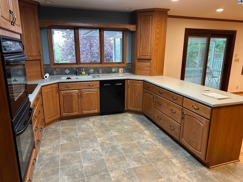 542 Terrace Dr, Pratt, KS 67124