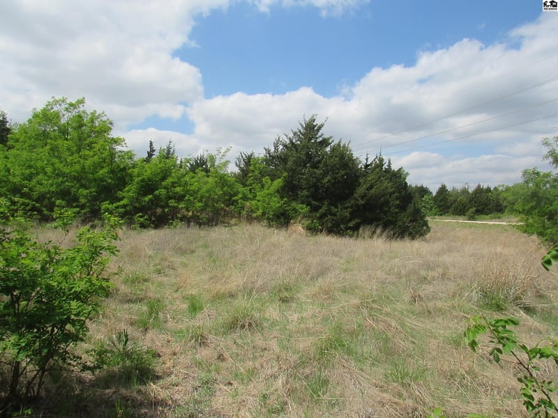 00000 East Red Tail Rd, Hutchinson, KS 67502