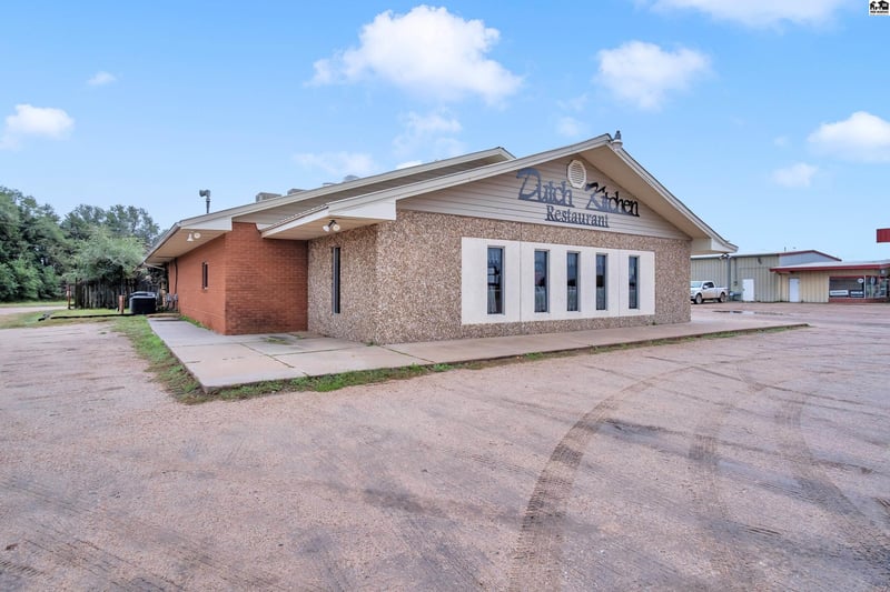 6803 Highway K61, Hutchinson, KS 67501