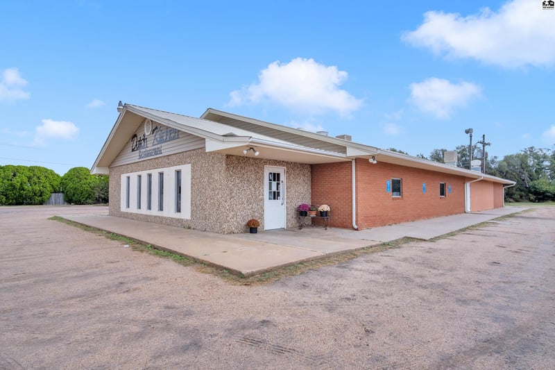 6803 Highway K61, Hutchinson, KS 67501