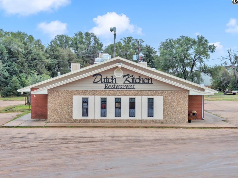 6803 Highway K61, Hutchinson, KS 67501