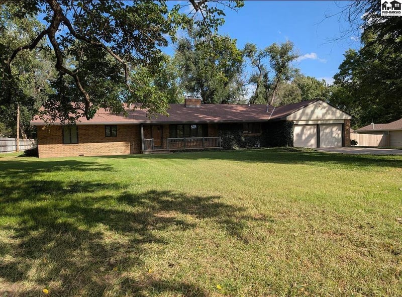 3730 N Halstead St, Hutchinson, KS 67502