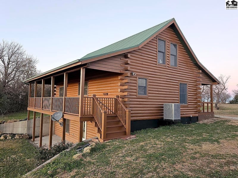 2129 Pawnee Rd, Galva, KS 67443
