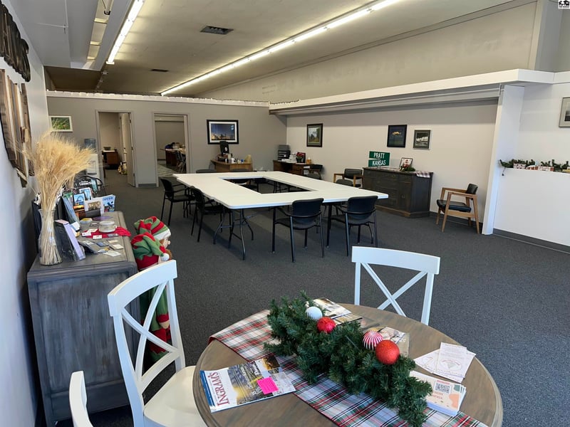 211 Main St, Pratt, KS 67124