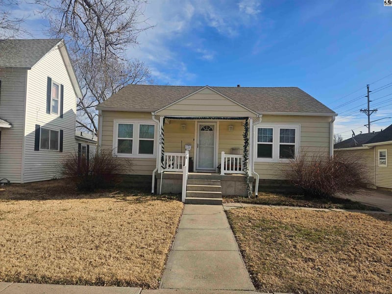 806 Wheeler St, Mcpherson, KS 67460
