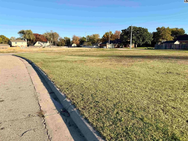 00000 Birmingham Ave, Hutchinson, KS 67502