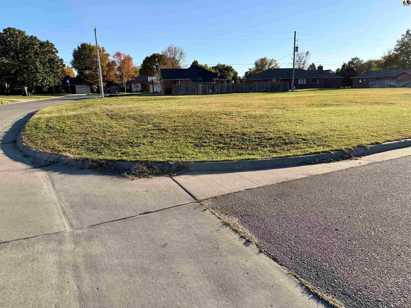 00000 Birmingham Ave, Hutchinson, KS 67502