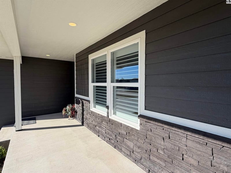 1221 Genesis Dr, Mcpherson, KS 67460