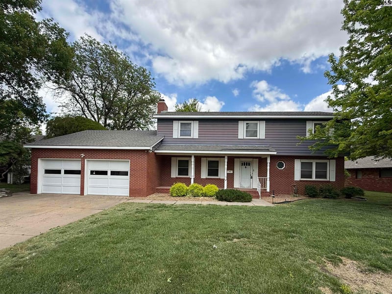 40 Tomahawk Rd, Hutchinson, KS 67502