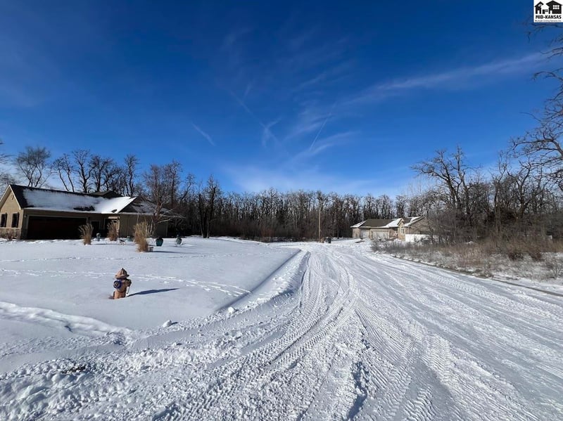 0000 Burr Oak Ct, Hutchinson, KS 67502
