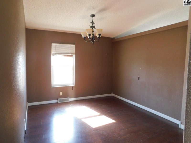 202 Avenue D, South Hutchinson, KS 67505