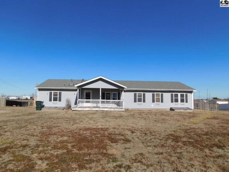 202 Avenue D, South Hutchinson, KS 67505