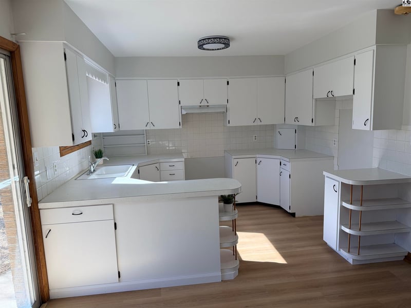 215 Main St, Canton, KS 67428