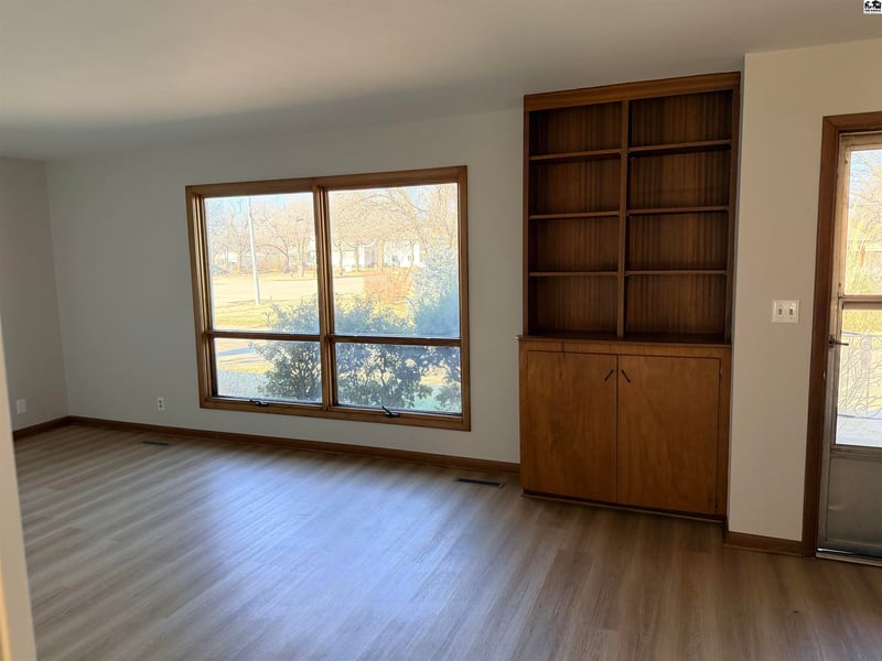 215 Main St, Canton, KS 67428
