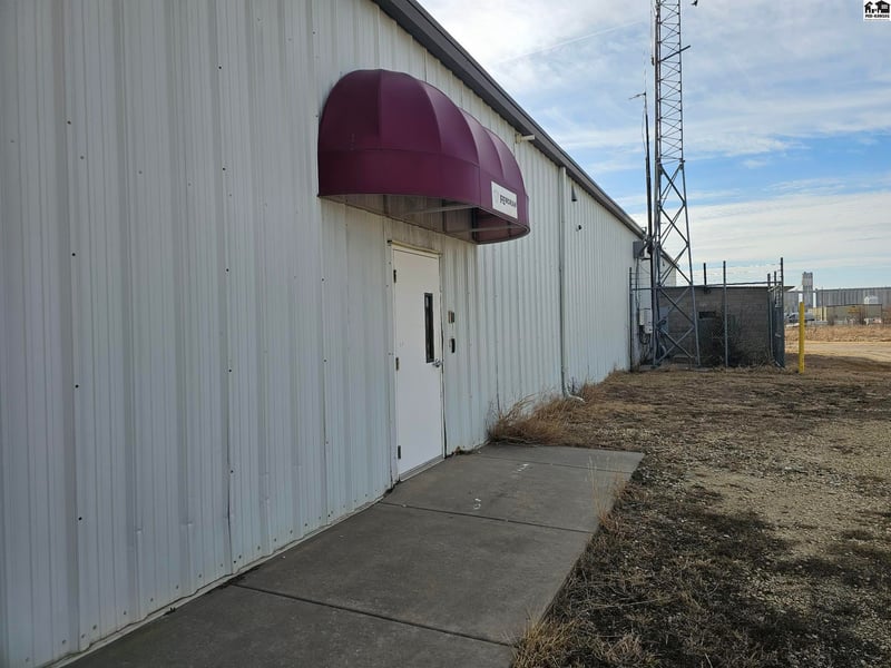2611 17th Ave, Hutchinson, KS 67501