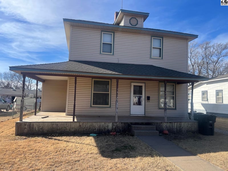 515 Jackson St, Pratt, KS 67124