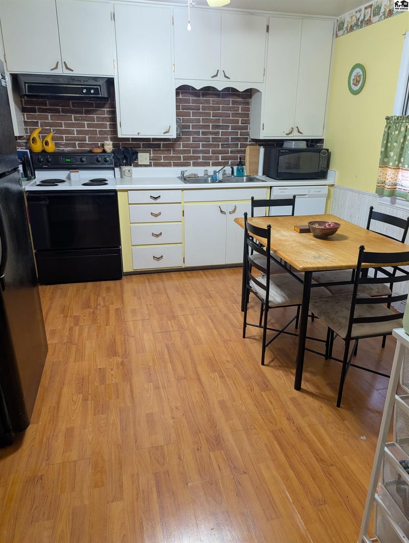 502 Jay , Lyons, KS 67554