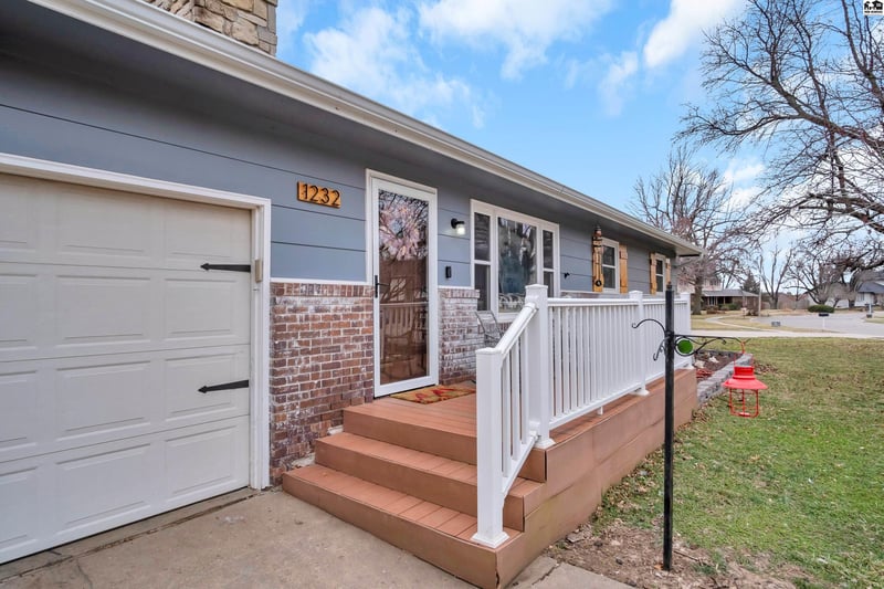 1232 Hulse St, Mcpherson, KS 67460