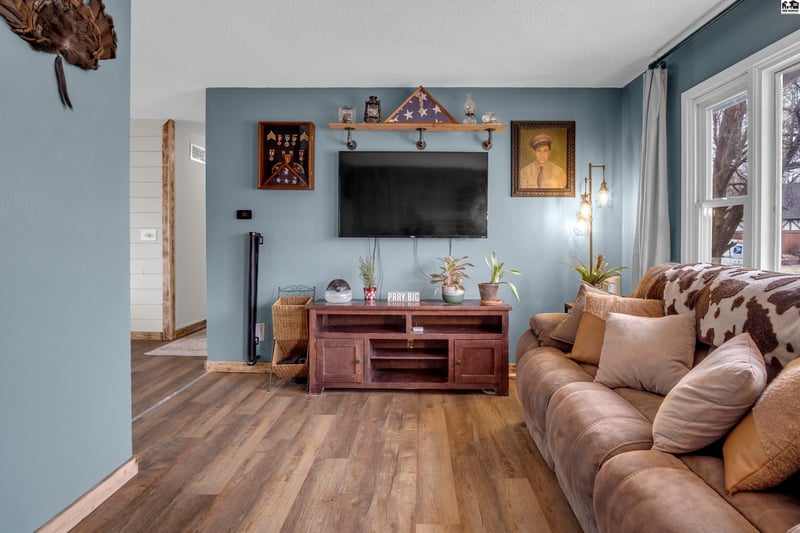 1232 Hulse St, Mcpherson, KS 67460