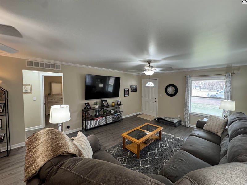 1018 3rd St, Pratt, KS 67124
