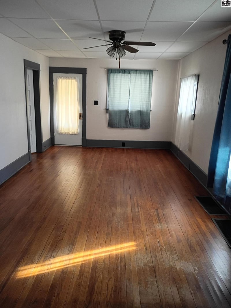 203 Washington , Lyons, KS 67554