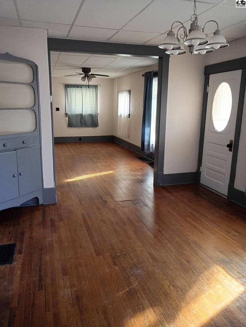 203 Washington , Lyons, KS 67554
