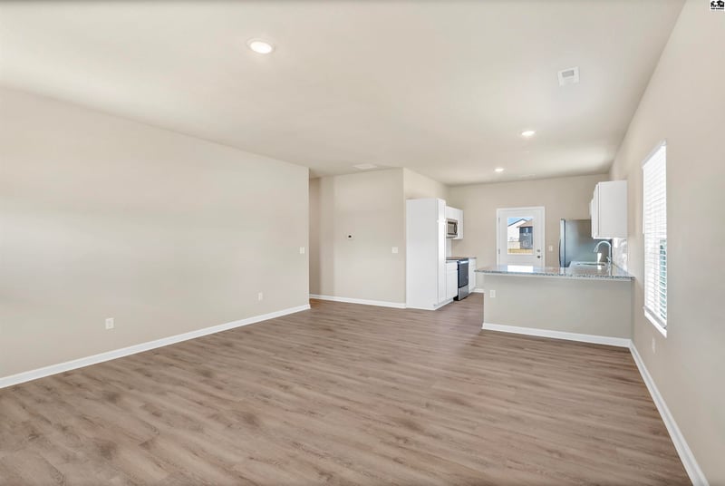1018 Clubhouse Dr, Mcpherson, KS 67460