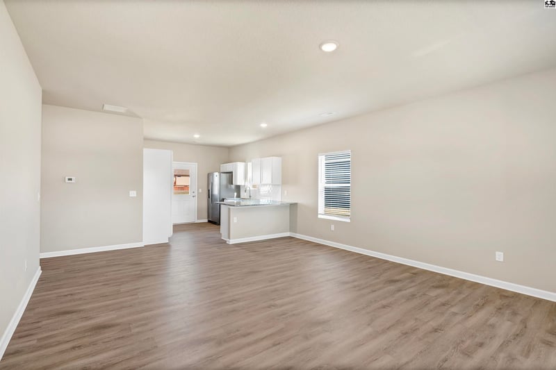 1018 Clubhouse Dr, Mcpherson, KS 67460