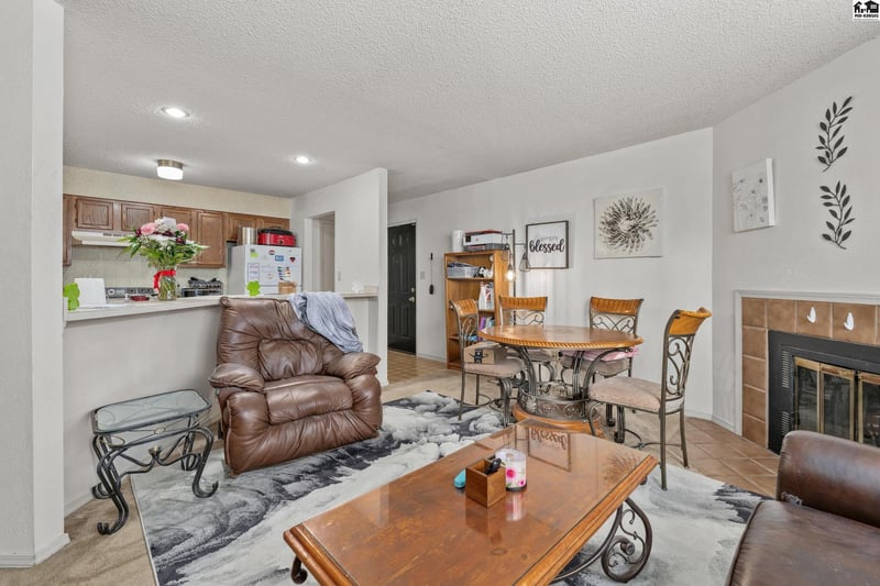 1705 24th Ave, Hutchinson, KS 67502
