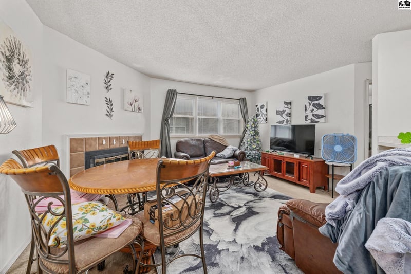 1705 24th Ave, Hutchinson, KS 67502
