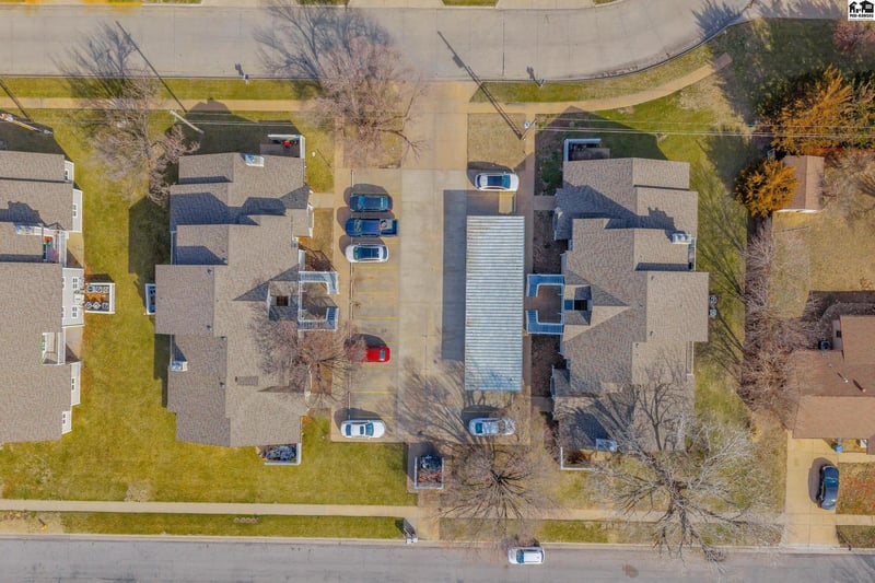 1710 24th Ave, Hutchinson, KS 67502