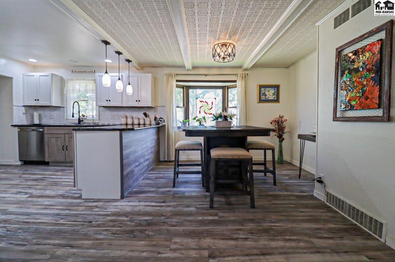 211 Pine St, Inman, KS 67546